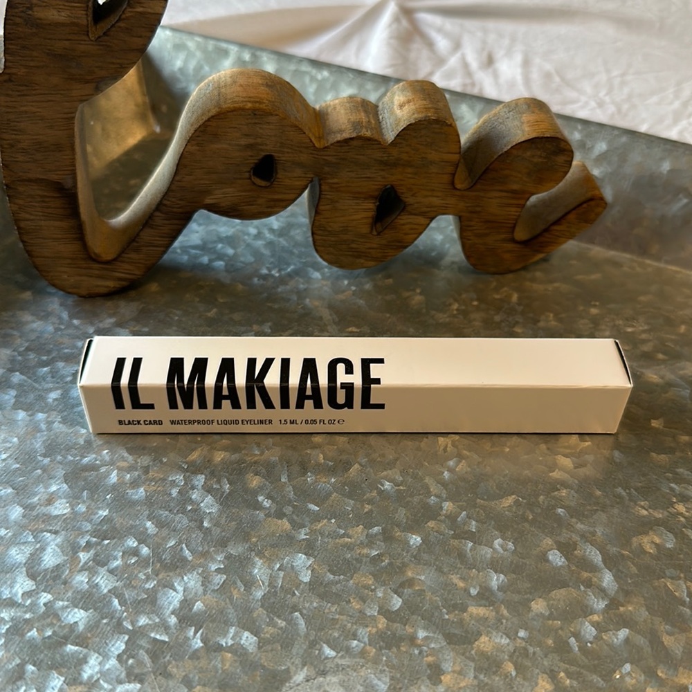 BNIB IL MAKIAGE Liquid Eye Liner